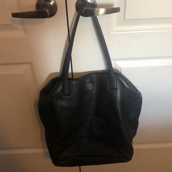 Tory Burch purse with dust bag - Picture 1 of 3